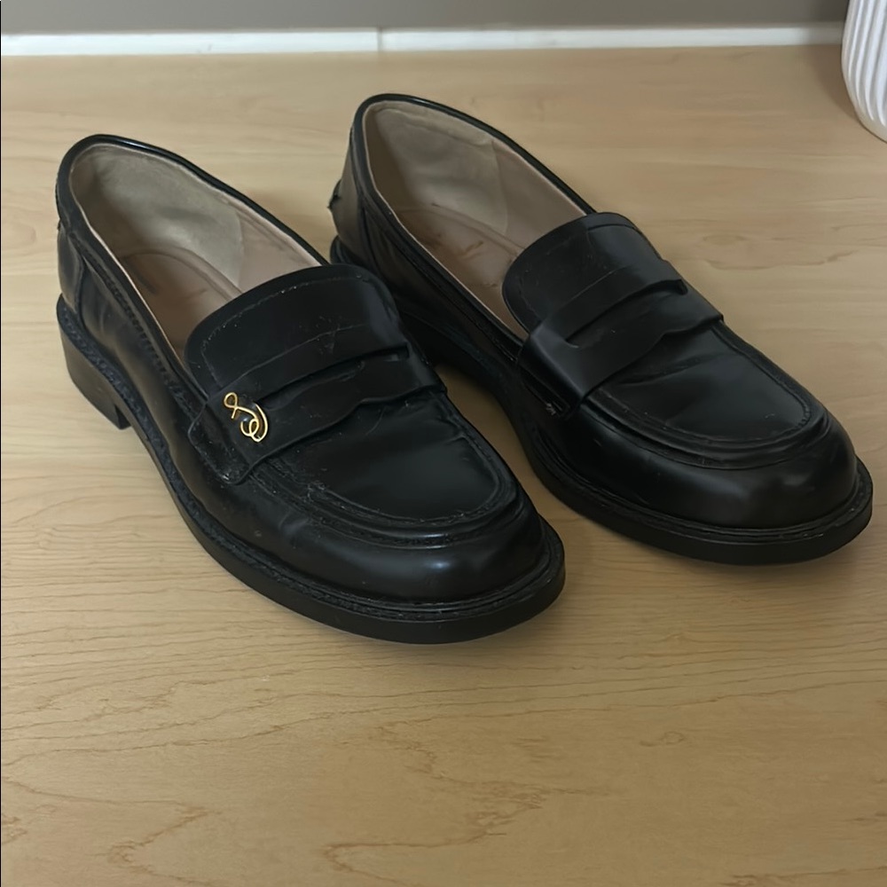 Sam Edelman Black Leather Flats with Moccasin Stitching